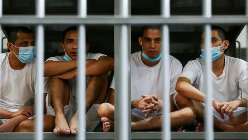 El Salvador, Venezuela’ya Siyasi Tutuklu Gönderme Teklifinde Bulundu