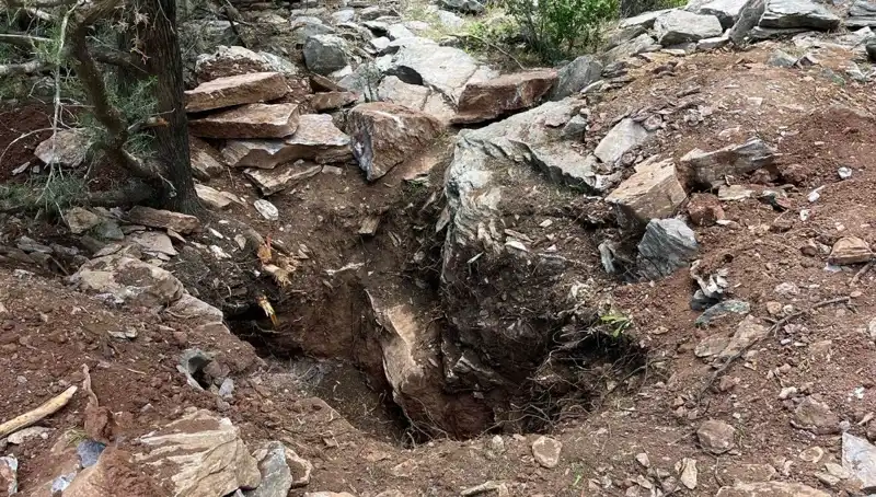 Eski Vali ve Emekli Albay Define Peşinde Yakalandı: Şok Gelişmeler