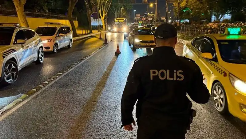 Huzur İstanbul Operasyonu: Bin 5 Kişi Gözaltında, Güvenlik Artırıldı!