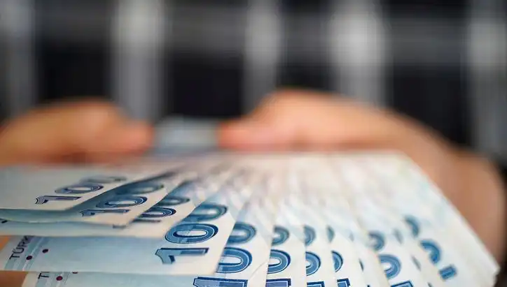 Emekli Promosyon Kampanyaları 2025: Hangi Bankalar Hangi Miktarları Sunuyor?