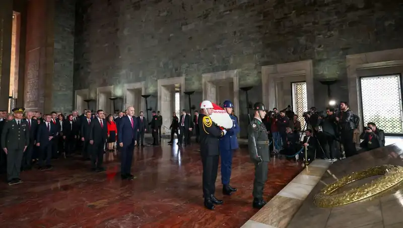 Devlet Erkanı Anıtkabir'de, Cumhuriyet Bayramı Coşkusu Doruğa Ulaştı