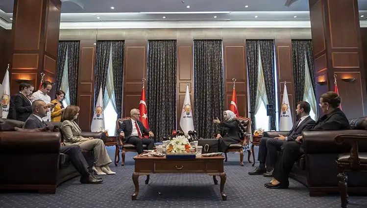 AK Parti Bayramlaşma Programı Açıklandı: CHP Yer Almıyor!