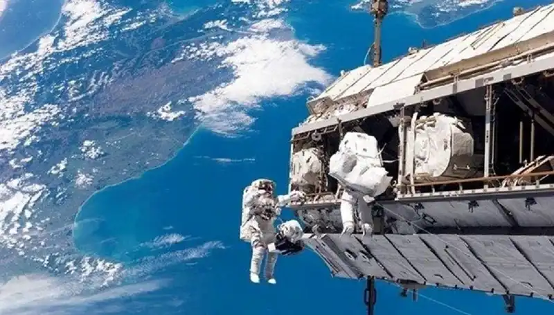 NASA ve Rusya'nın Uzay İstasyonu İşbirliği: Yeni Dönem Başlıyor!