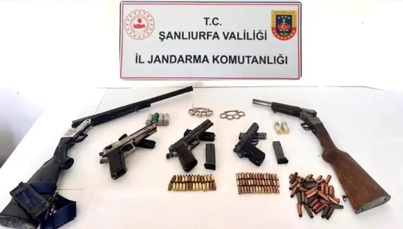 Şanlıurfa'da Ruhsatsız Silah Operasyonu: 5 Kişi Tutuklandı!
