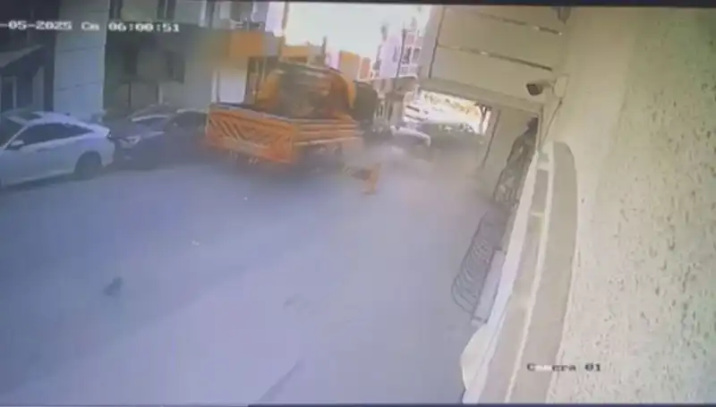 Kontrolden Çıkan Vinç, 23 Araca Çarparak Yılların En Büyük Kazasına Neden Oldu