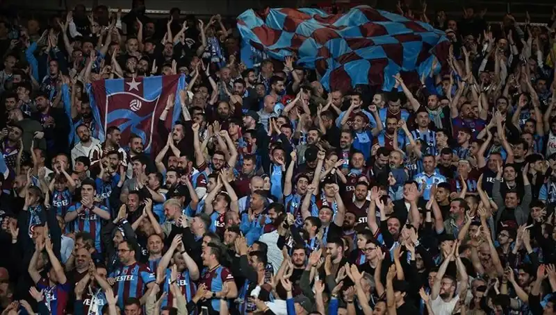 Trabzonspor ve Galatasaray Maçının Biletleri Kapış Kapış Gidiyor!