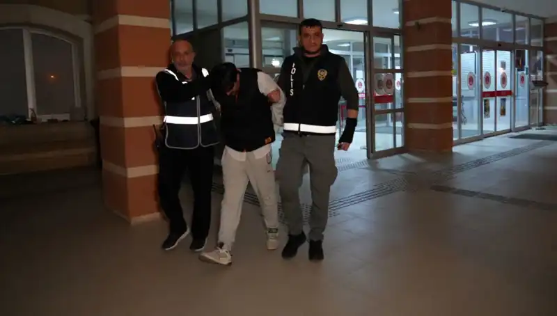 Hamile Eşini Öldüren Koca, 10 Gün Cesetle Birlikte Yaşadı