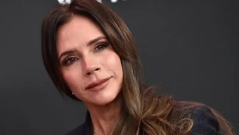 Victoria Beckham’ın Gençlik Sırrı: Günde 3-4 Adet Tüketerek Zindeliğini Koruyor