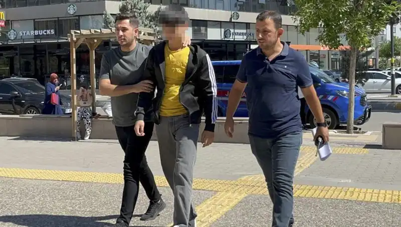 Tartıştığı Ağabeyini Bıçaklayan Genç, Olayı Anlattı: Neden Böyle Bir Şey Yaptı?