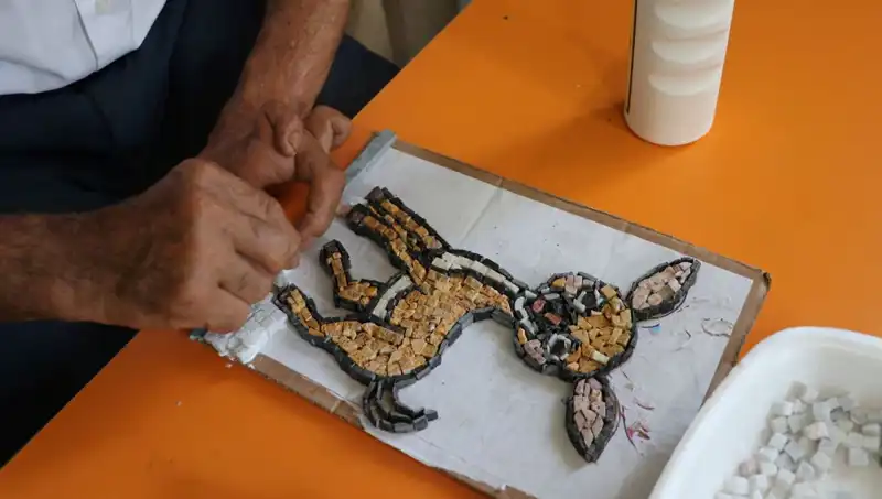 Oğlunun Ödeviyle Tanıştı, Şimdi Yeni Bir Tutkuya Dönüştü!