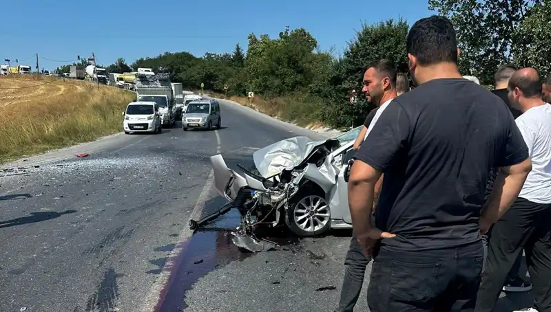 İstanbul'da Dehşet Anları: Kalp Krizi Geçiren Sürücü Otobüse Çarptı!
