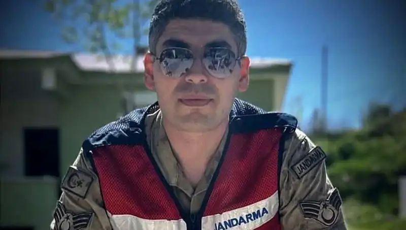 Kadir Astsubay Halı Saha Maçında Hayatını Kaybetti: Tüm Ülke Yasta