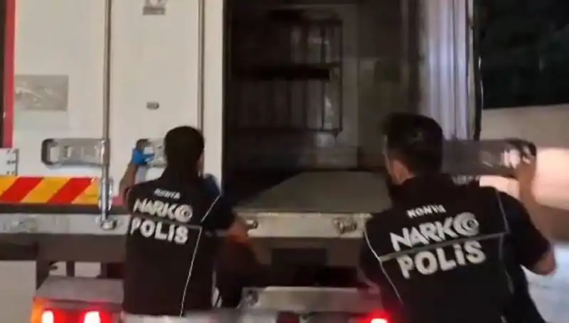Konya'da Uyuşturucu Operasyonunda Dört Şüpheli Gözaltına Alındı