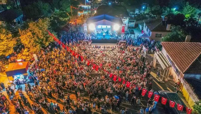 Leylek Şenliği: Doğanın Dansı Başlıyor, Detaylarıyla Kaçırmayın!