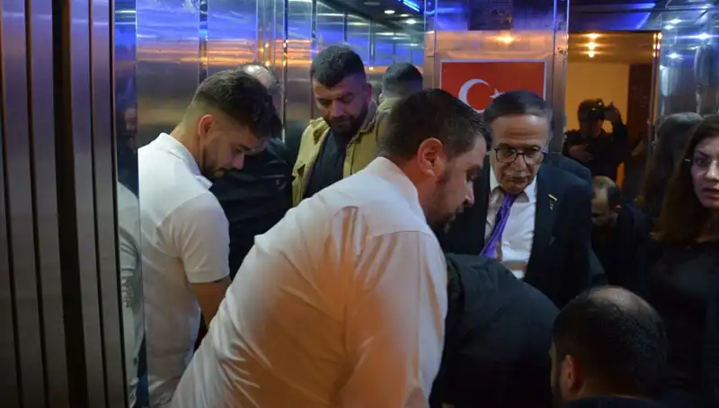 Volkan Konak Anmasında Kalp Krizi: Sevenleri Gözyaşlarına Boğuldu